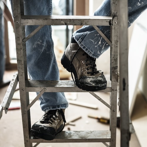 Work Related Injuries in Cochrane and it's recovery.