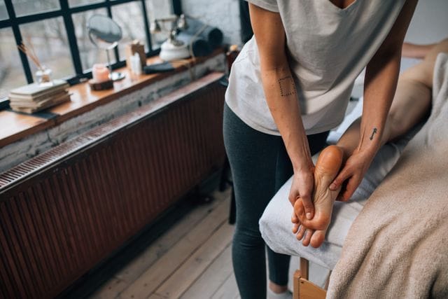 Plantar Fasciitis Physiotherapy in Brooks: 2026 Guide